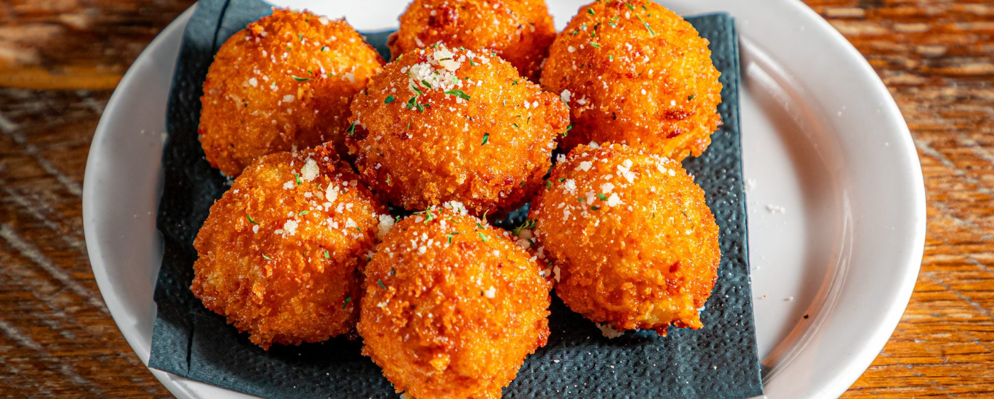 Buffalo Mac and Cheese Bites