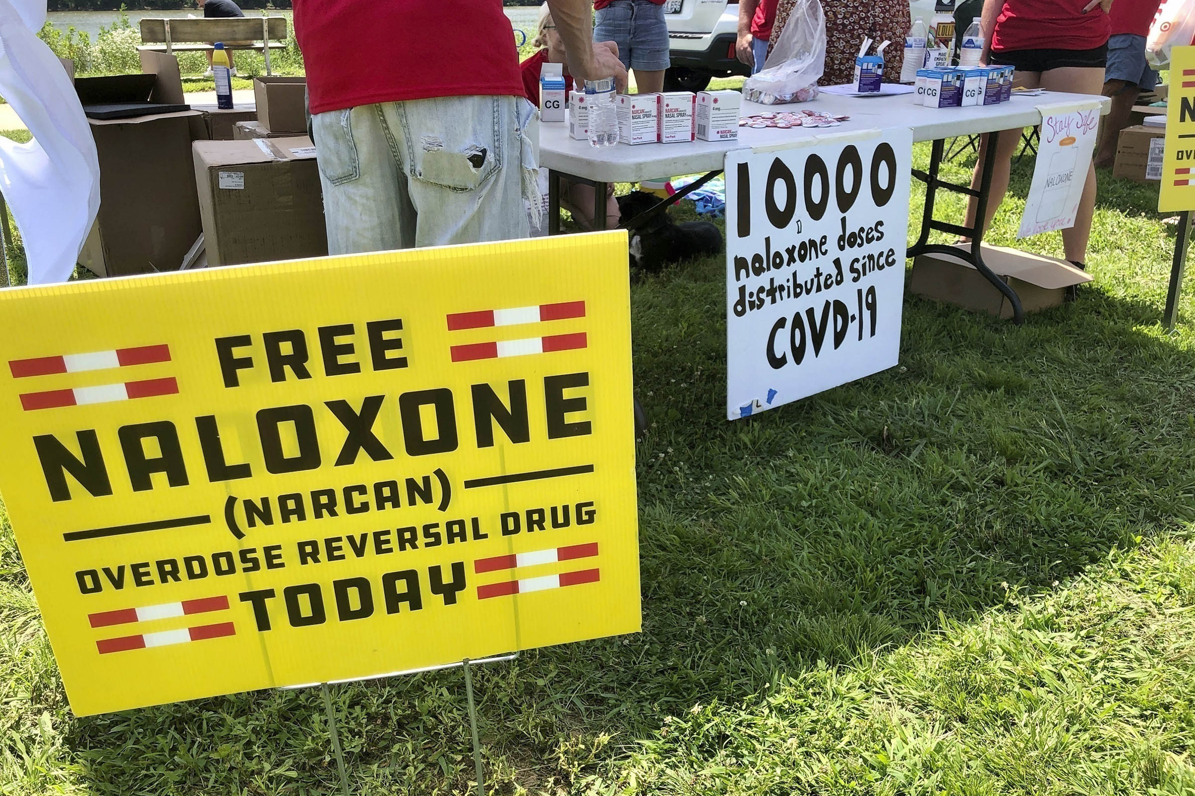 US overdose deaths fell 27% last year, the largest one-year decline ever seen