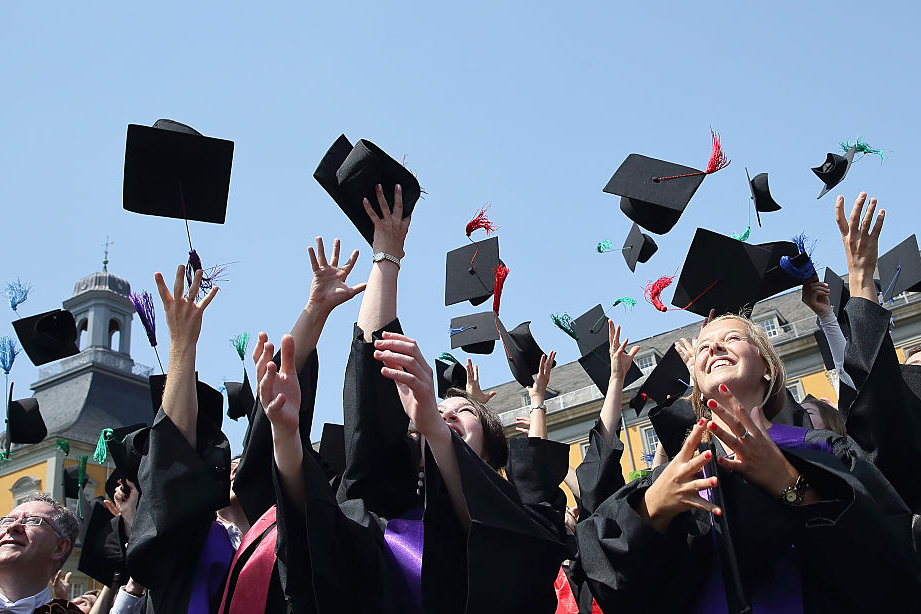 New graduates enter shifting job market with cautious optimism