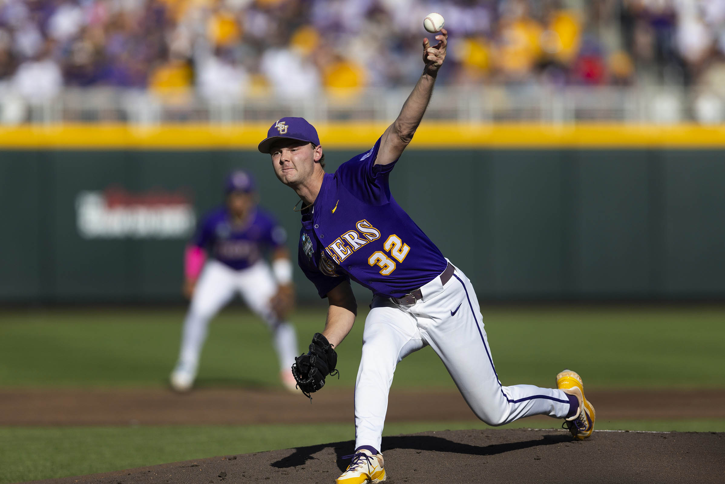 Anderson’s 3-hitter against Coastal Carolina in CWS finals opener puts LSU 1 win away from title